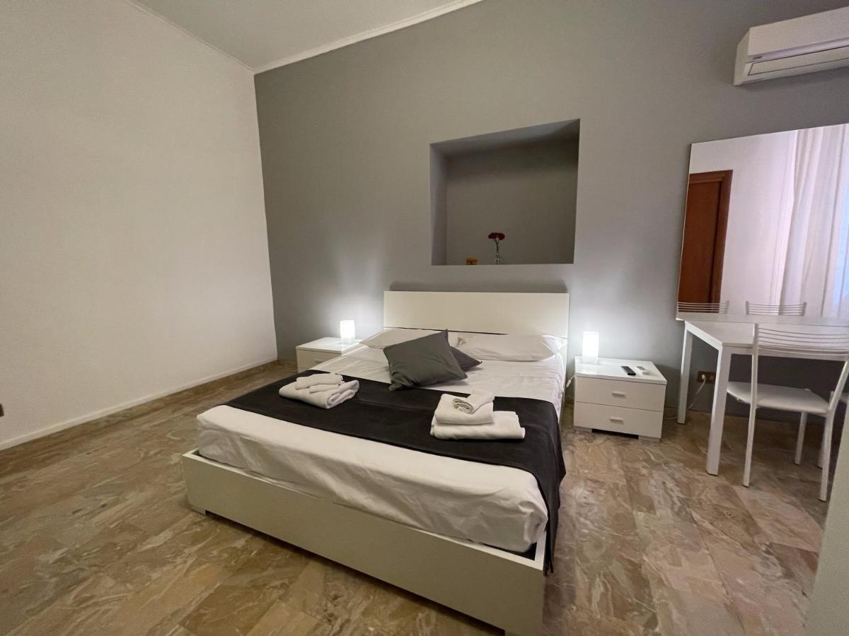 Sleepy Max Hotel Roma Exterior foto